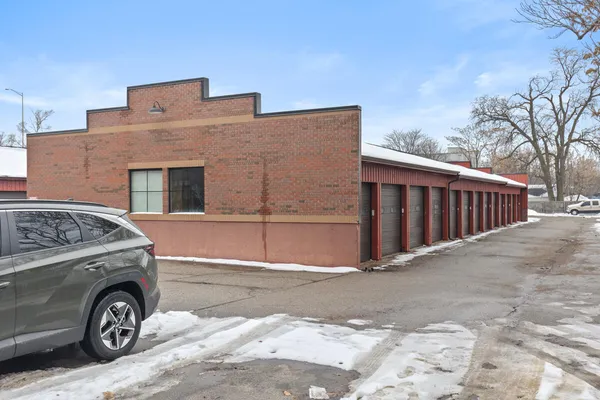 $420,000 | 600 Broadway Avenue Northwest, Unit 226, Grand Rapids, MI 49504