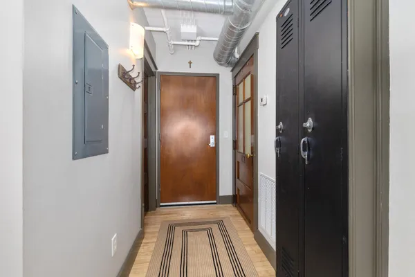 $420,000 | 600 Broadway Avenue Northwest, Unit 226, Grand Rapids, MI 49504