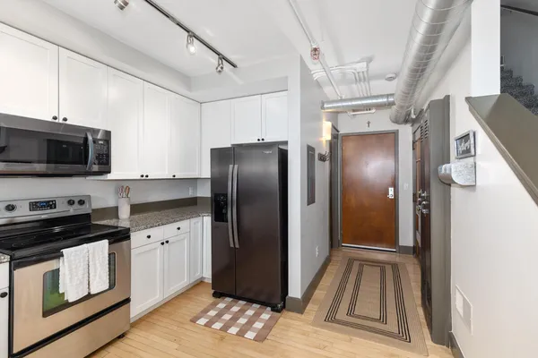 $420,000 | 600 Broadway Avenue Northwest, Unit 226, Grand Rapids, MI 49504