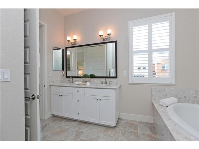 401 Derby Avenue San Mateo, CA 94403 - Photo 14 of 24