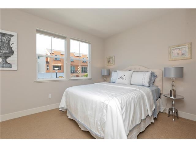 401 Derby Avenue San Mateo, CA 94403 - Photo 17 of 24