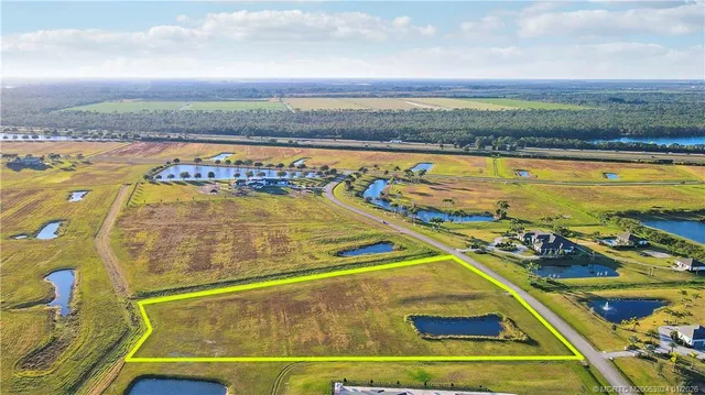 $585,000 | 6201 Southwest Saddlebrook Lane, Palm City, FL 34990