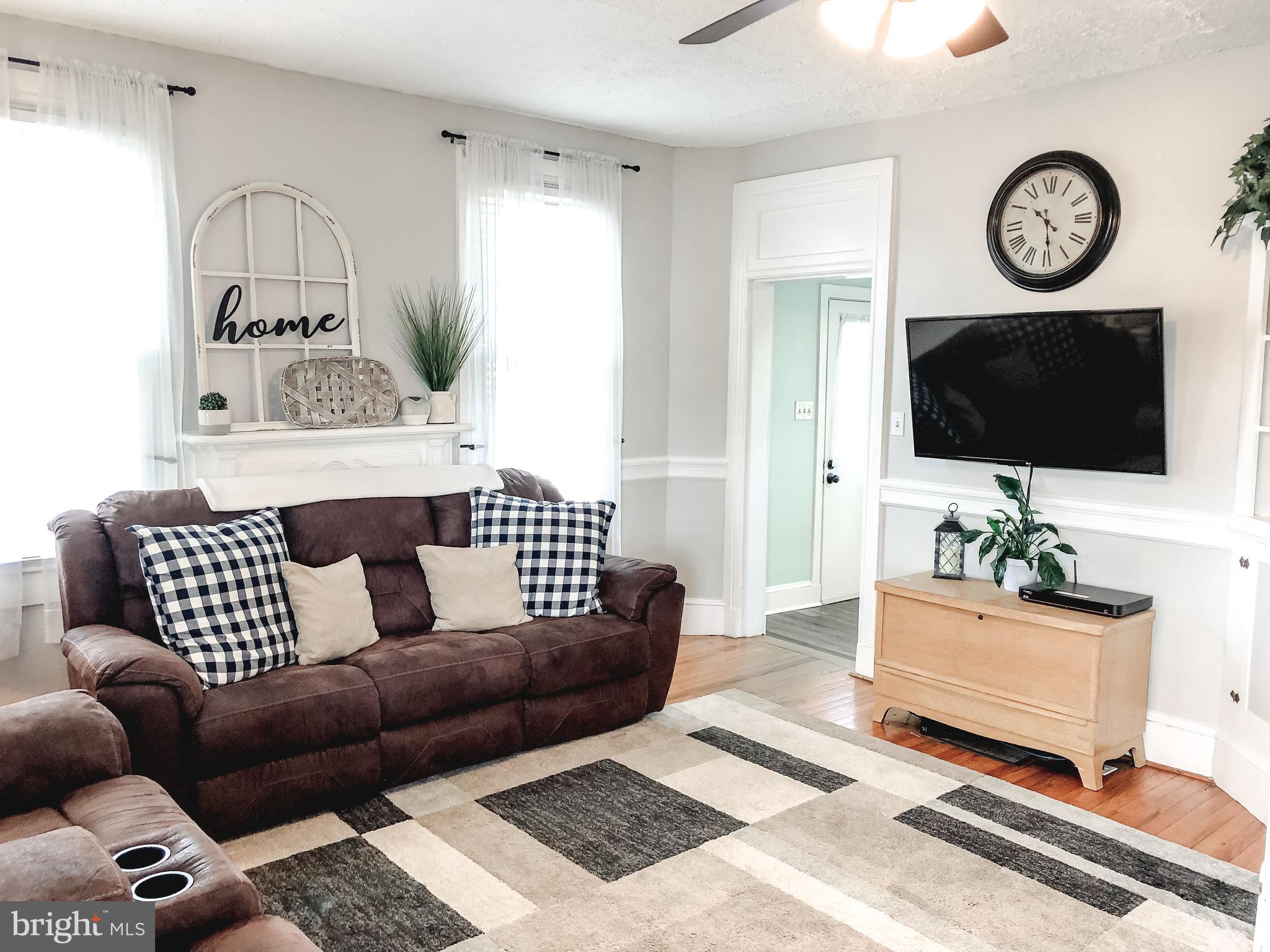 1512 Harkins Road Pylesville, MD 21132 - Photo 4 of 37 Living Room