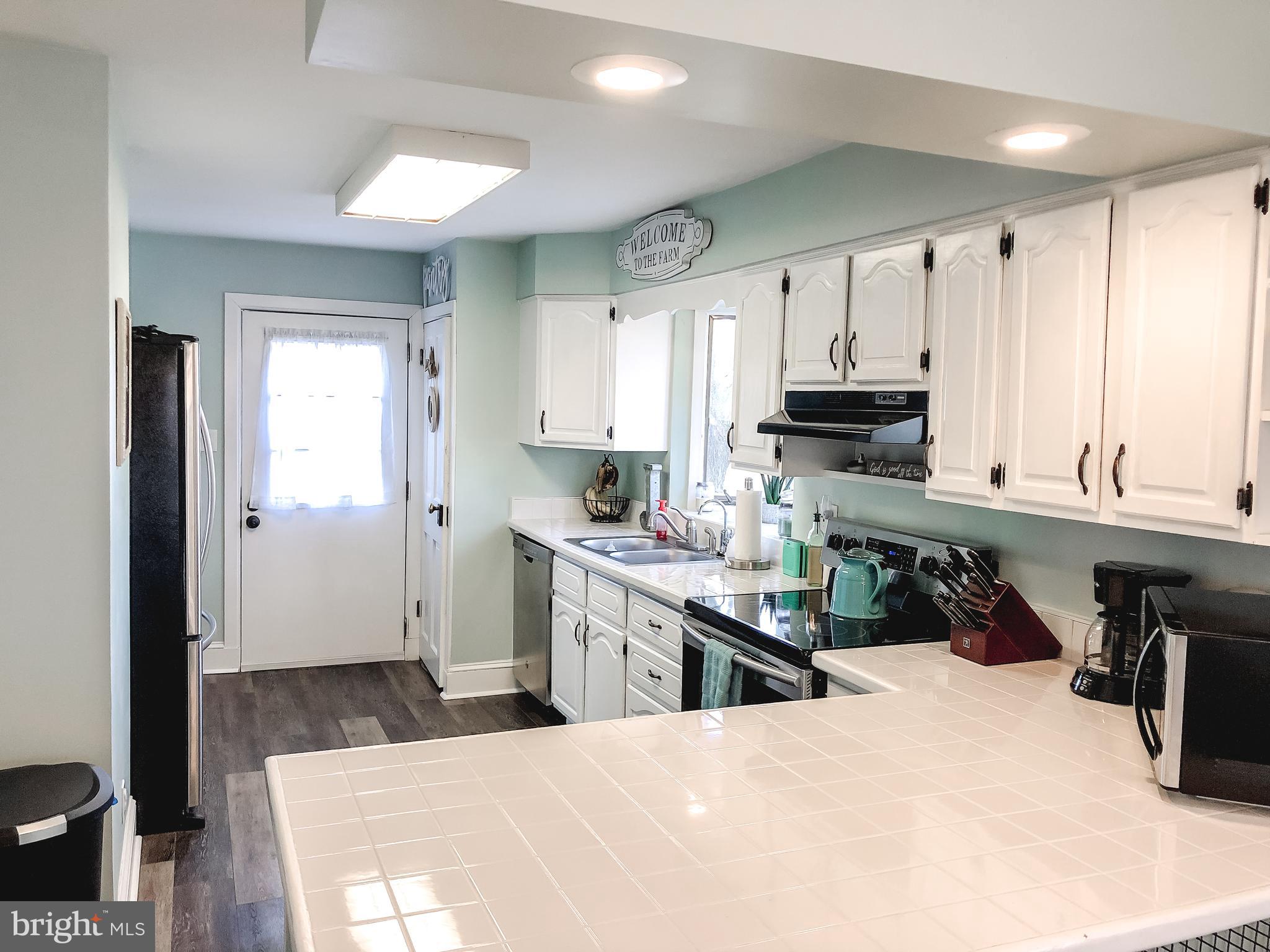 1512 Harkins Road Pylesville, MD 21132 - Photo 7 of 37 Kitchen