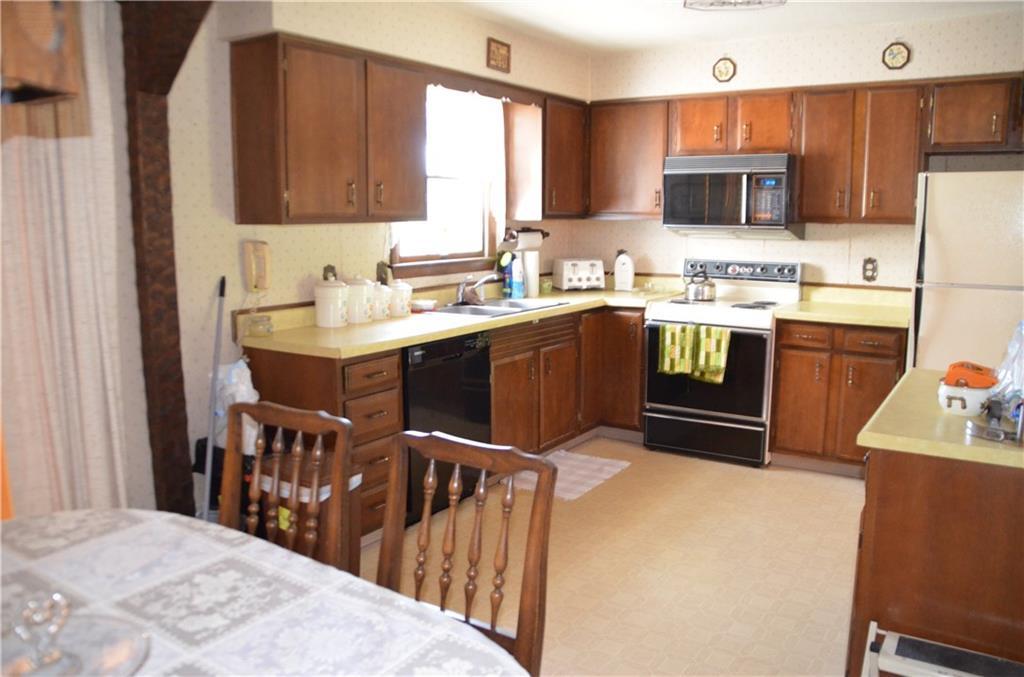 472 Wiswell Road Holden, ME 04429 - Photo 6 of 31 Photo