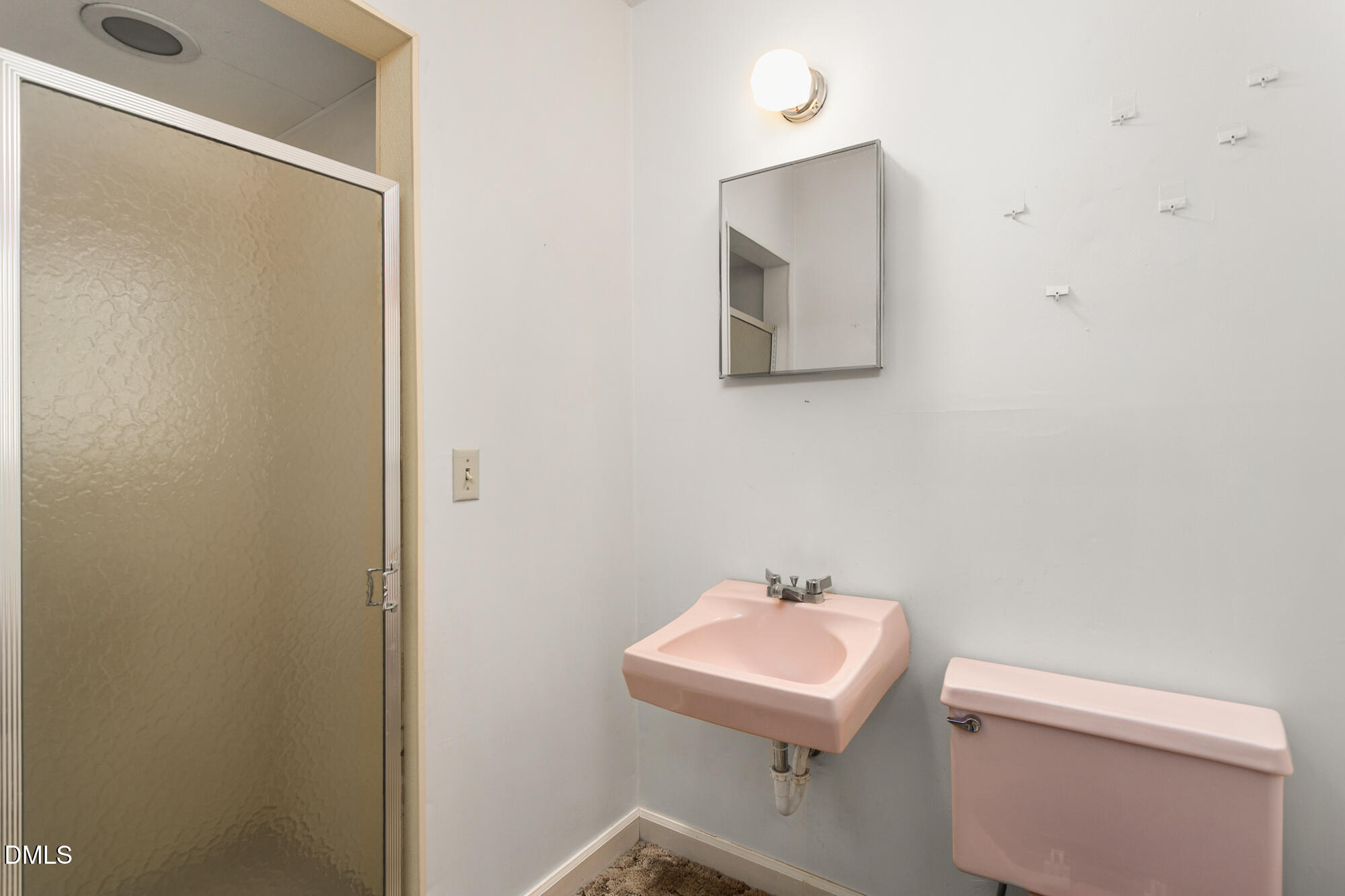 607 West Lebanon Road Mebane, NC 27302 - Photo 20 of 31 607 Lebanon-20