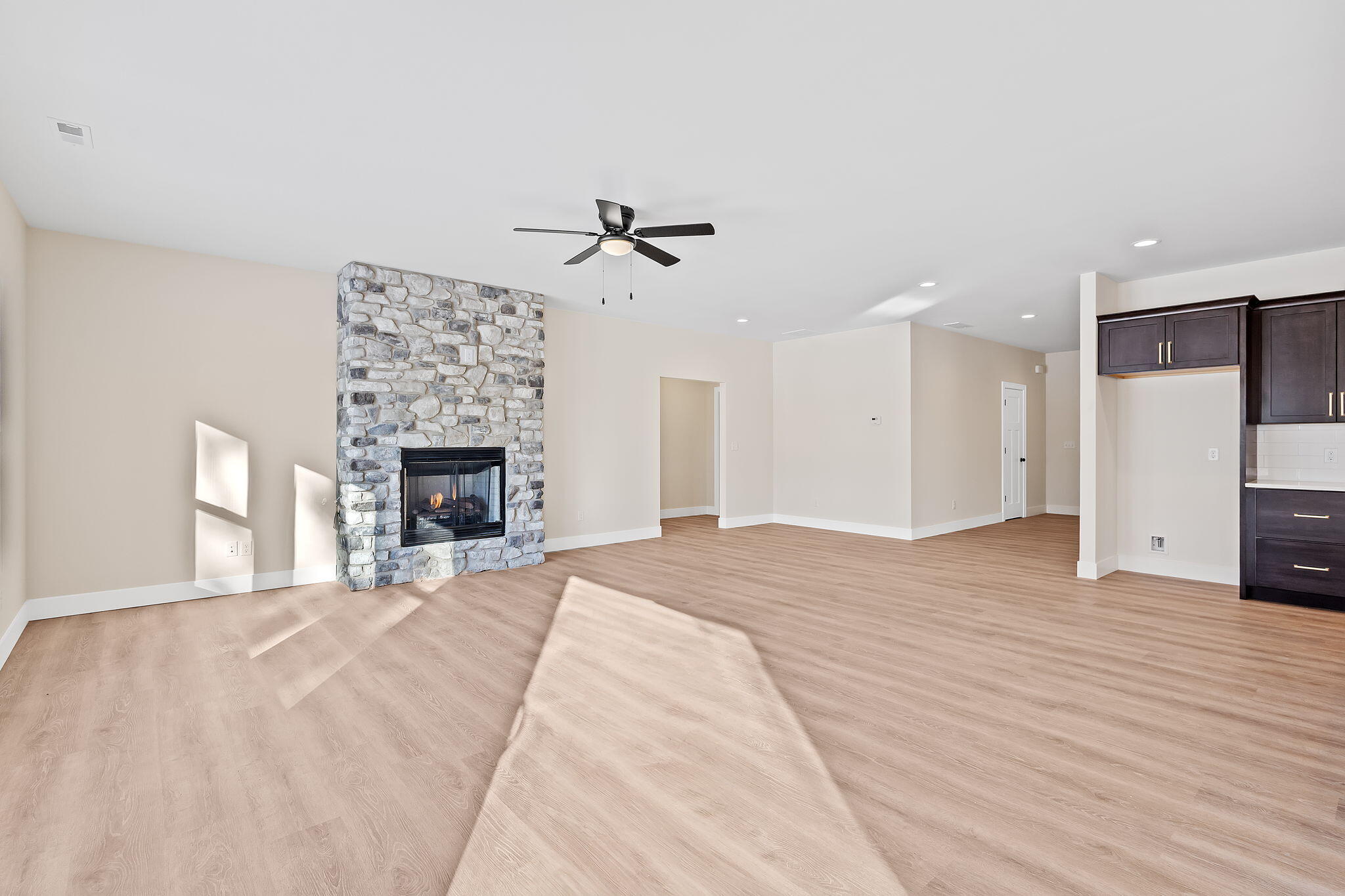 11960 Lilac Street Demotte, IN 46310 - Photo 5 of 37 2048x1365