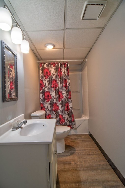 3245 East Robin Drive Decatur, IL 62526 - Photo 21 of 24 LL full fathroom