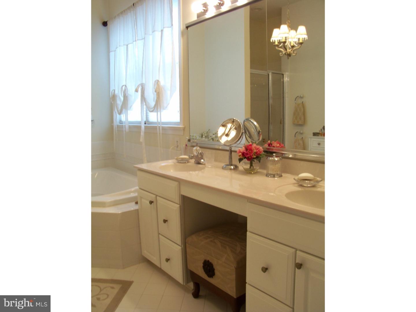 85 Sydney Road Southampton, PA 18966 - Photo 20 of 25 Master Bathroom