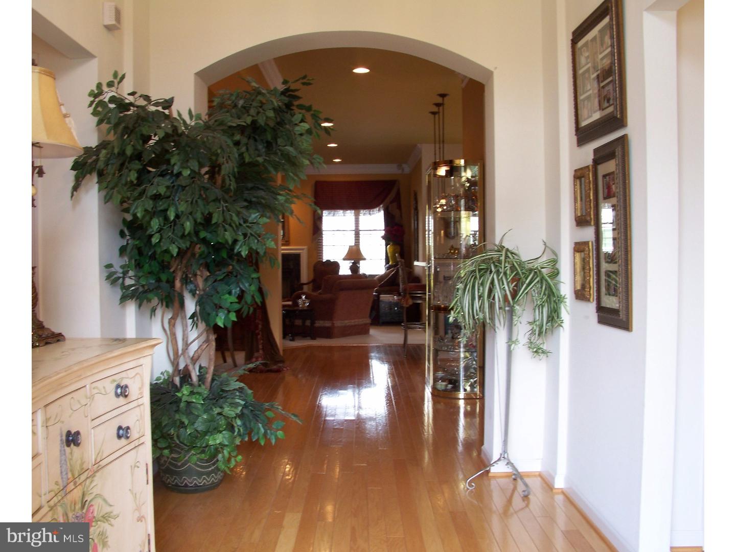 85 Sydney Road Southampton, PA 18966 - Photo 3 of 25 Foyer