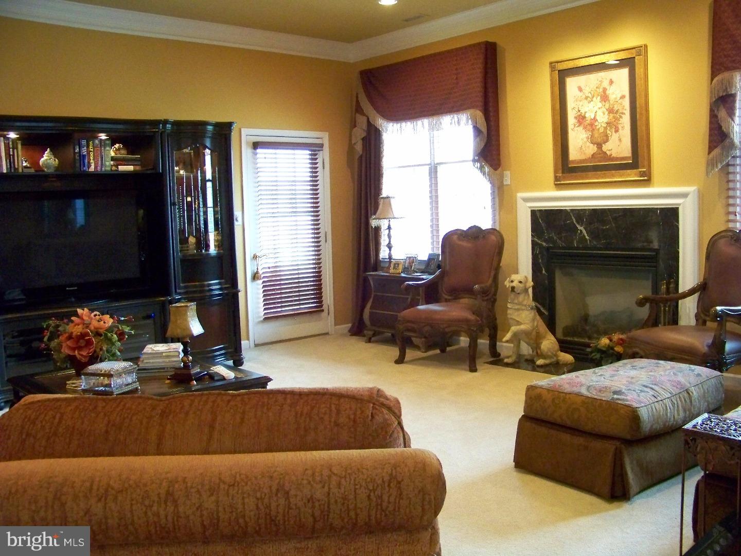85 Sydney Road Southampton, PA 18966 - Photo 7 of 25 Living Room