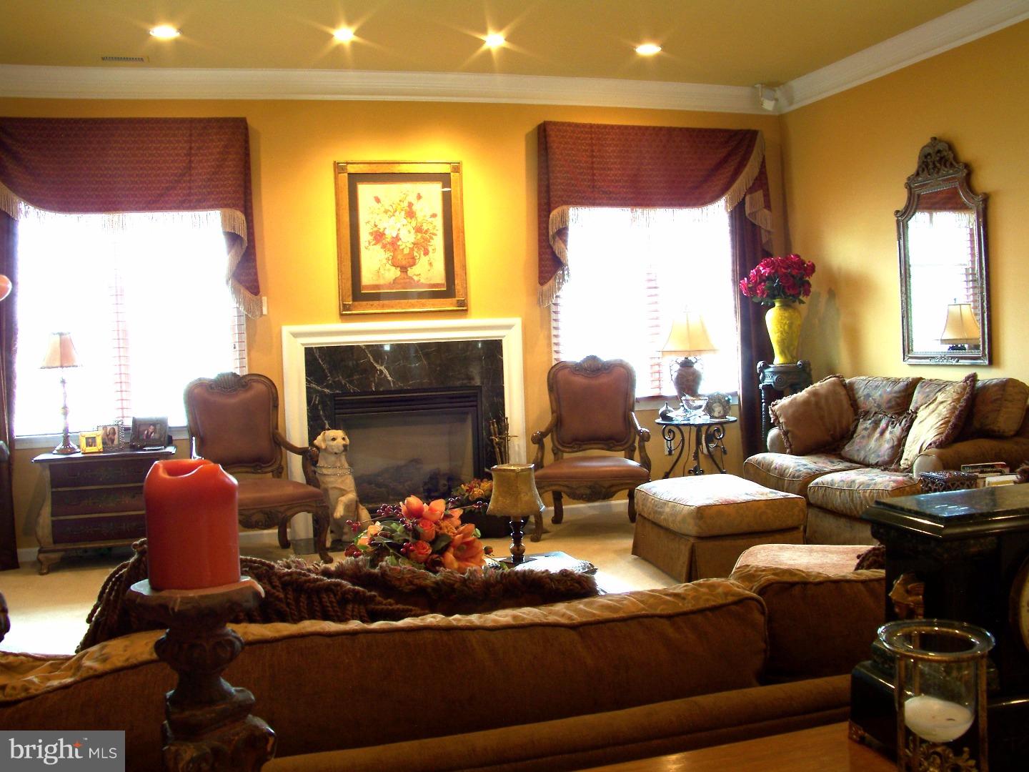 85 Sydney Road Southampton, PA 18966 - Photo 8 of 25 Living Room