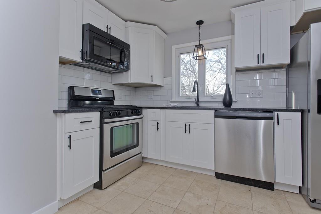 15 Clematis Road Agawam, MA 01001 - Photo 7 of 29 Gallery Image 7