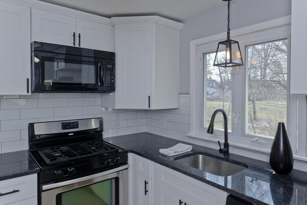 15 Clematis Road Agawam, MA 01001 - Photo 8 of 29 Gallery Image 8
