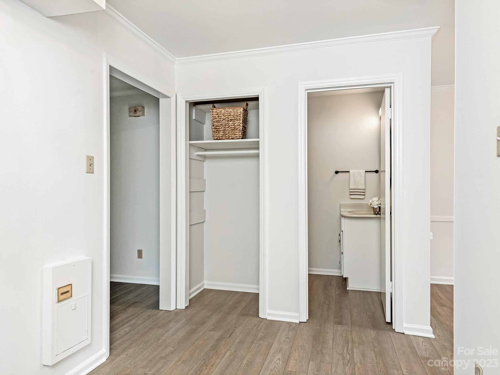 2227 Rexford Road, Unit B Charlotte, NC 28211 - Photo 11 of 23 a view of a hallway with wooden floor