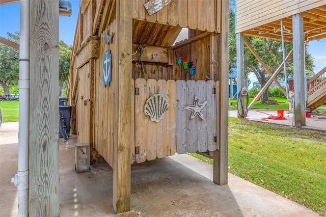 $280,000 | 175 Seaward Avenue, Cameron, LA 70631