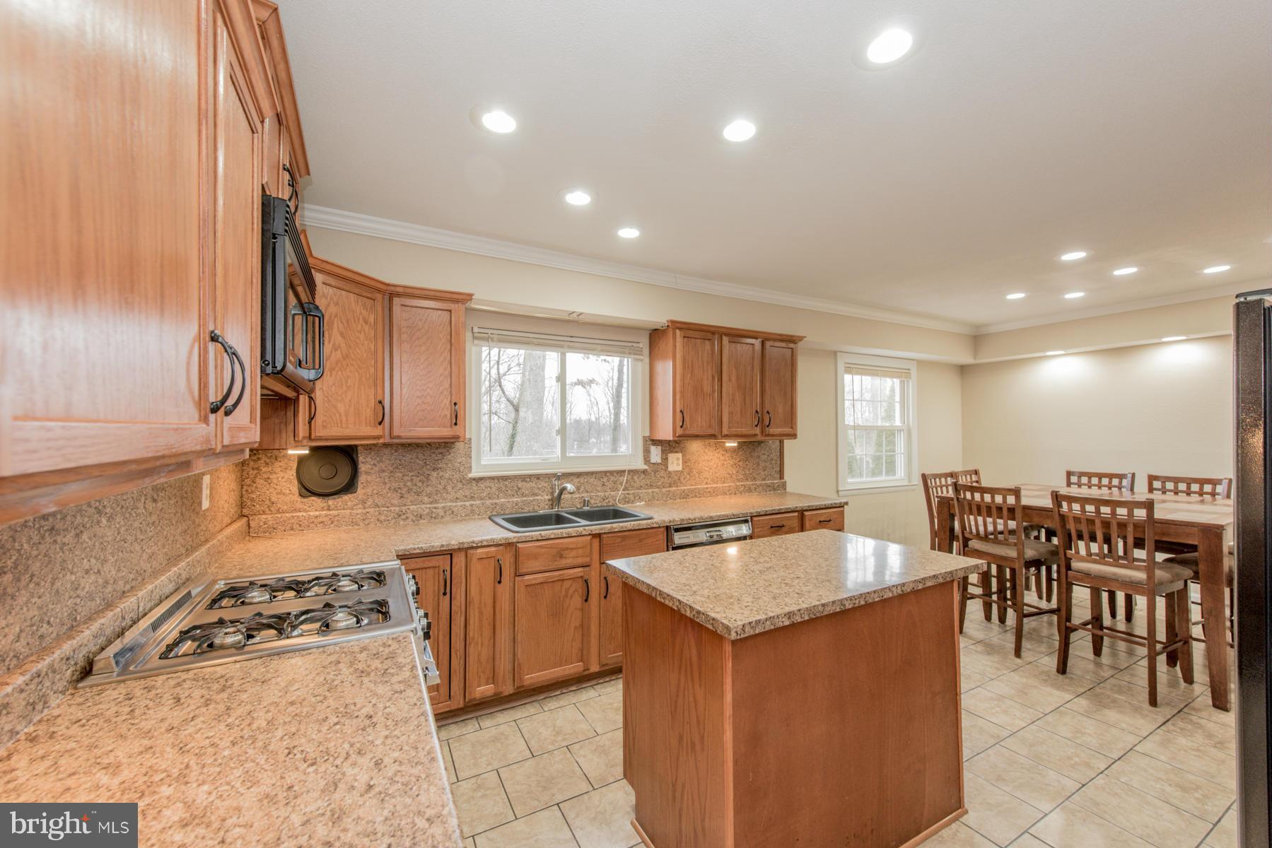 226 Walgrove Road Reisterstown, MD 21136 - Photo 15 of 27 Kitchen