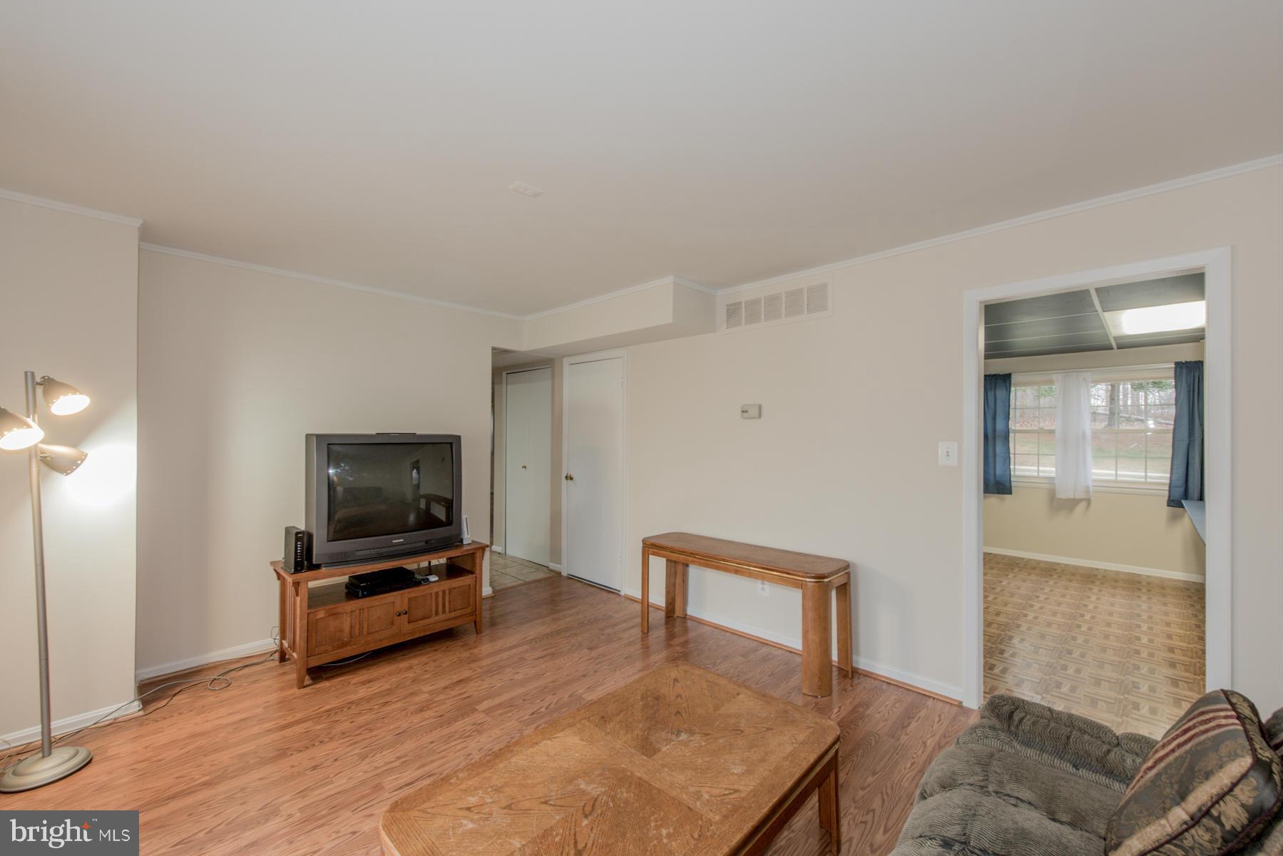 226 Walgrove Road Reisterstown, MD 21136 - Photo 8 of 27 Family Room