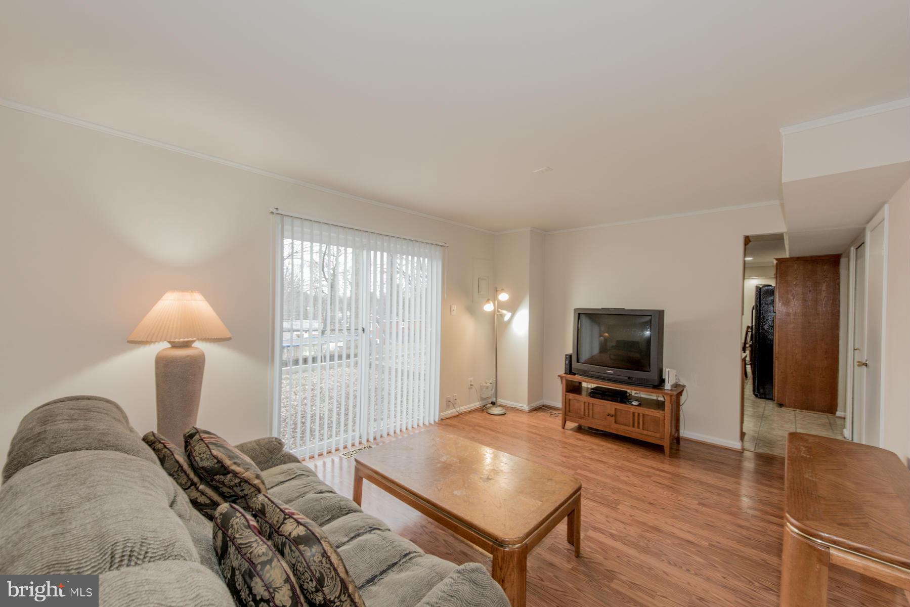 226 Walgrove Road Reisterstown, MD 21136 - Photo 9 of 27 Family Room
