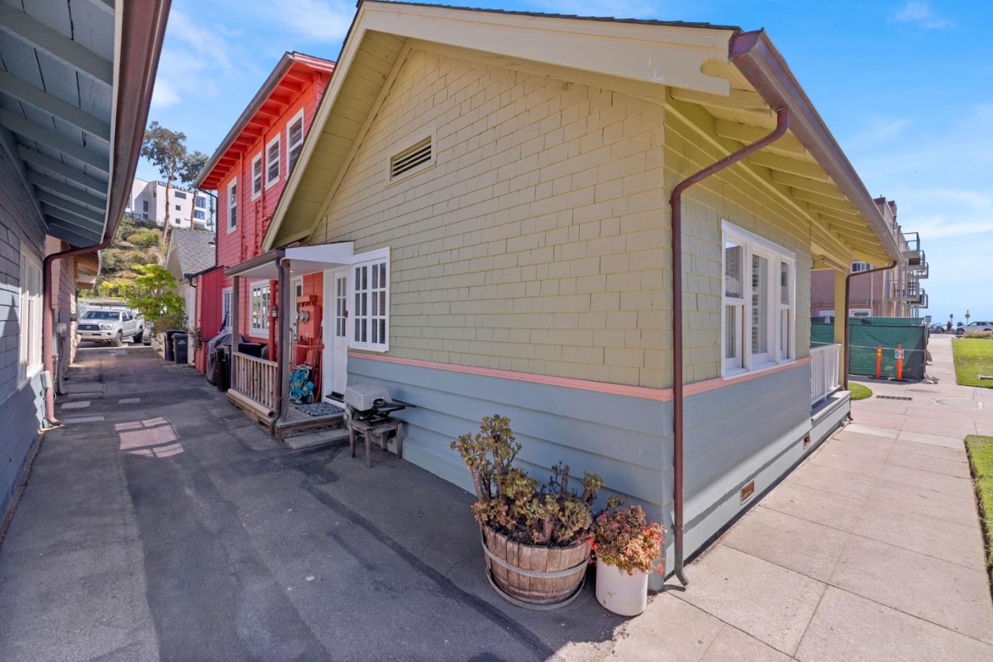 106 Lawn Way Capitola, CA 95010 - Photo 21 of 21 a view of a two chairs in the patio