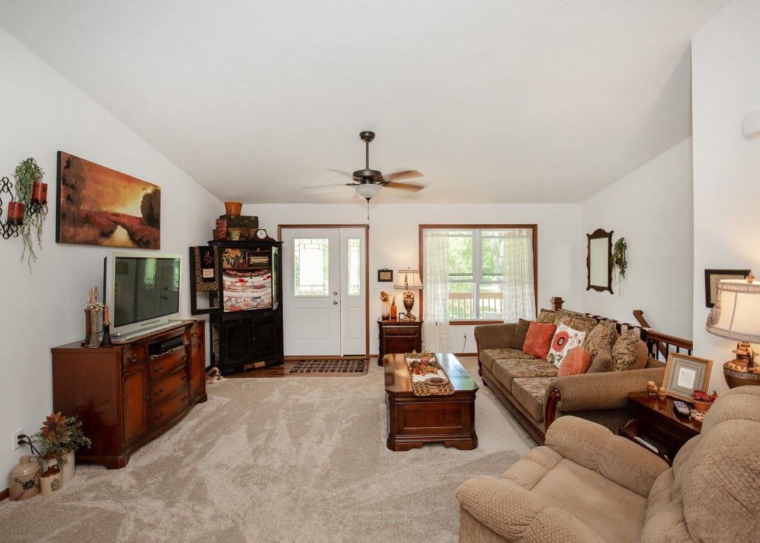 1121 Waverly Road Davenport, IA 52804 - Photo 8 of 24 Gallery Image 8