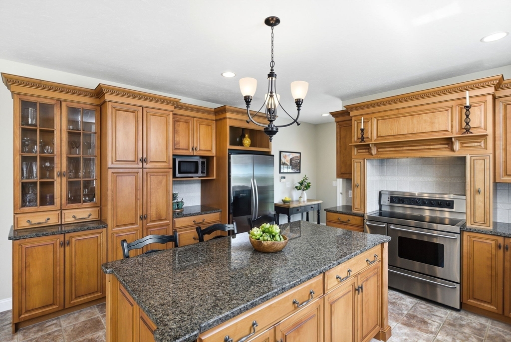 7 Stone Road Millbury, MA 01527 - Photo 17 of 38