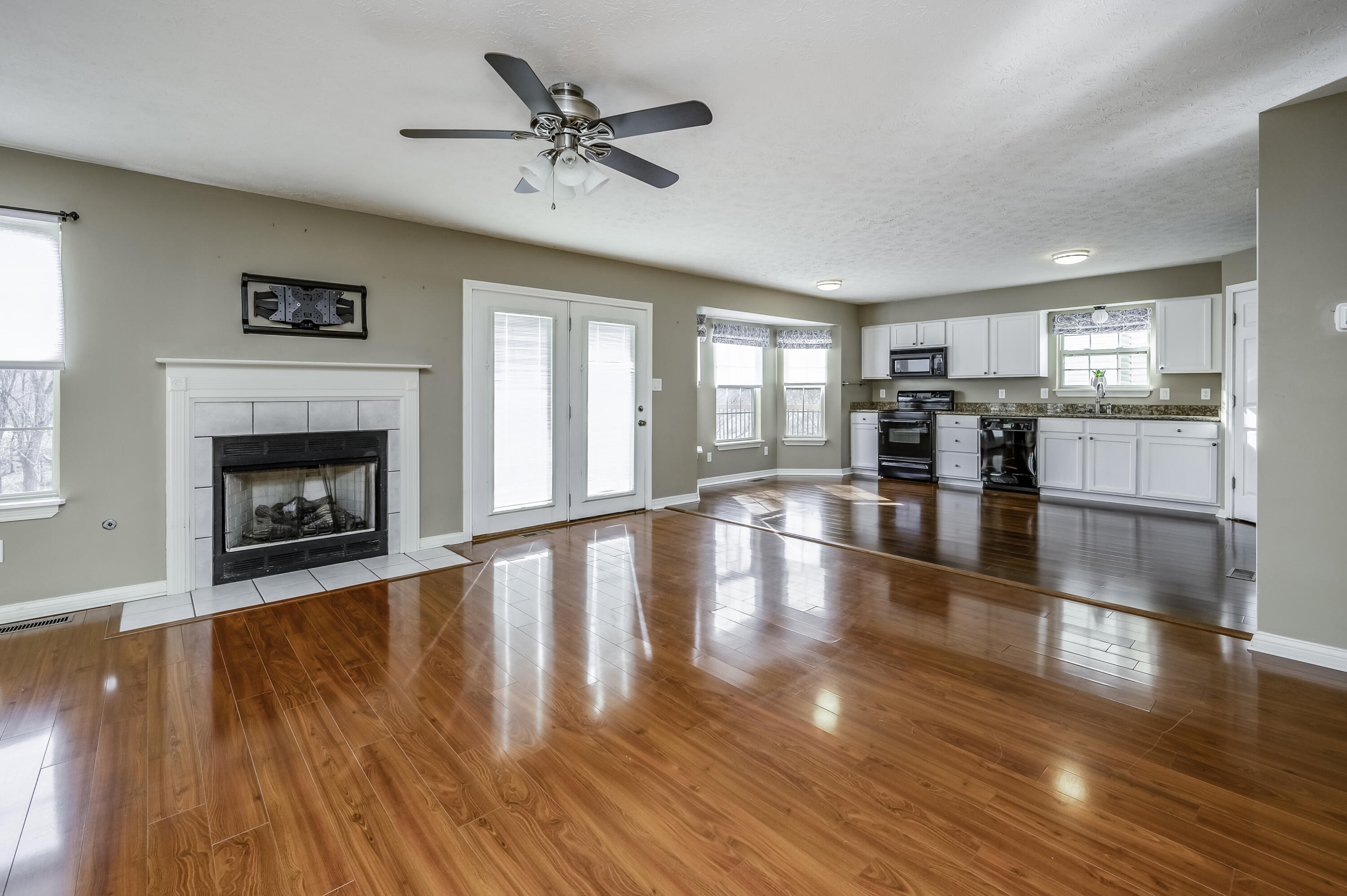 3237 Royal Troon Road Lexington, KY 40509 - Photo 8 of 60 TDB_3233-HDR-Editcopy
