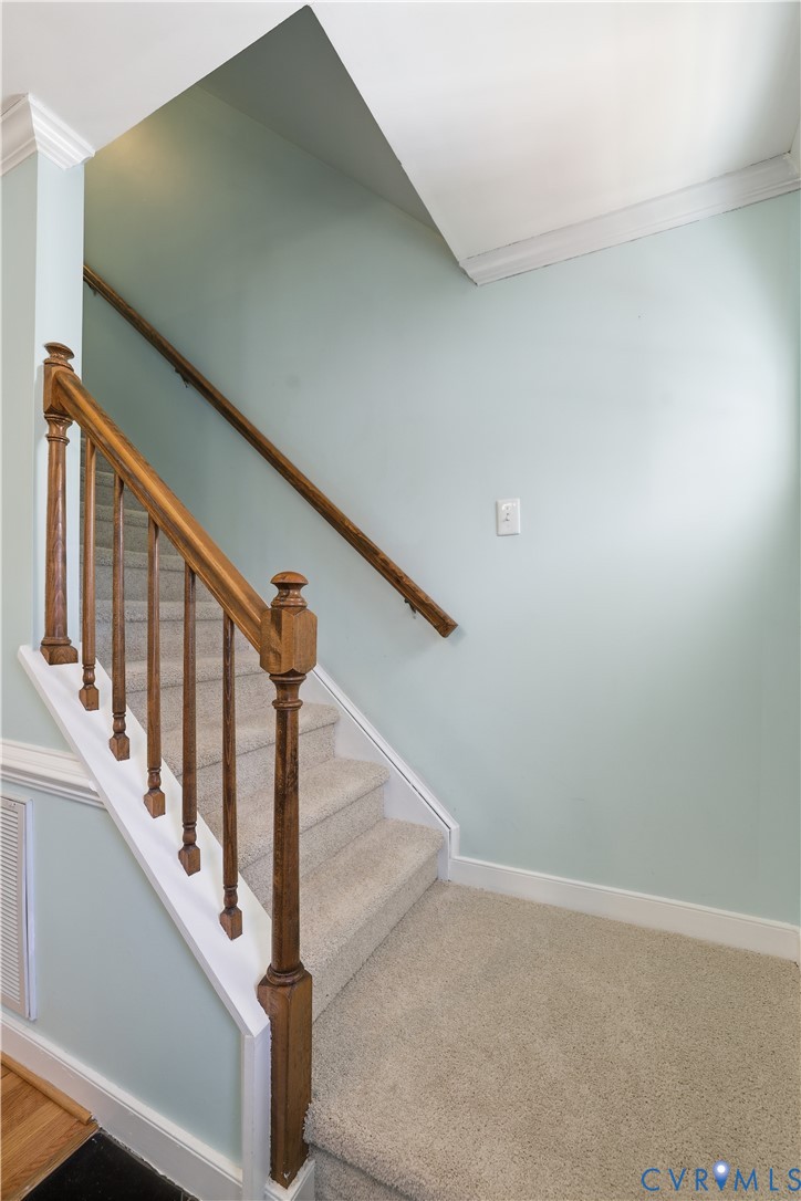 6104 Lansgate Road Midlothian, VA 23112 - Photo 19 of 42 Staircase to 2nd Floor