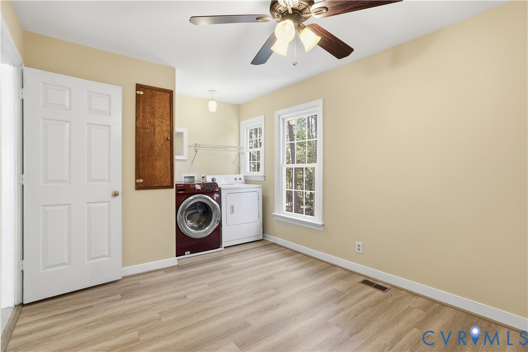 6104 Lansgate Road Midlothian, VA 23112 - Photo 25 of 42 Spacious with LVP Flooring/ Exersize Room