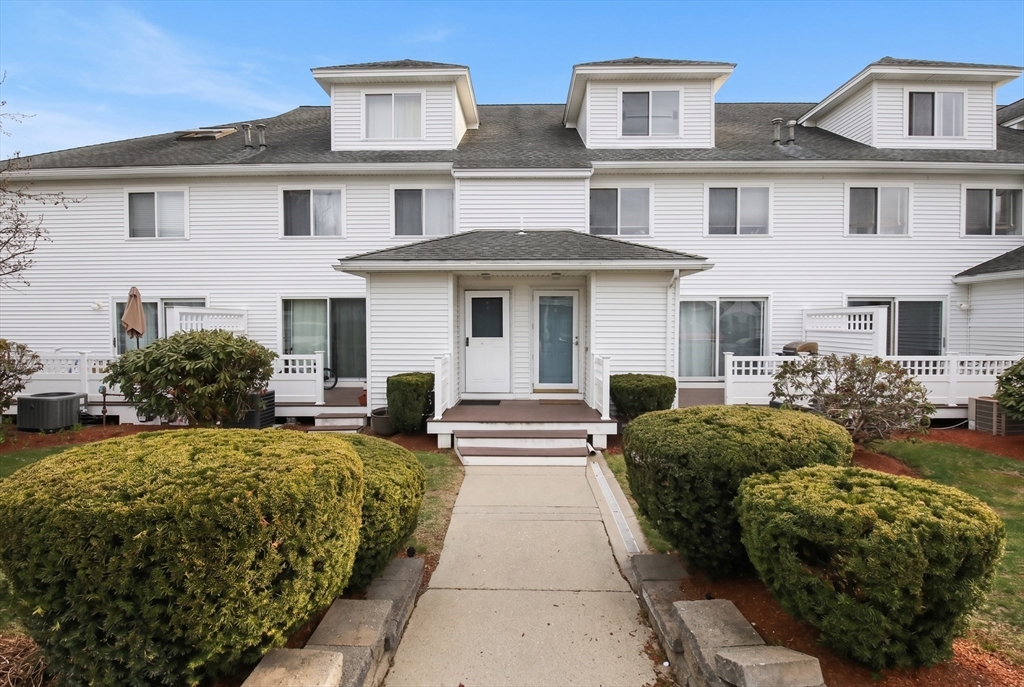 360 Littleton Road, Unit E5 Chelmsford, MA 01824 - Photo 2 of 39