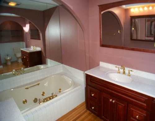 161 Douglas Road Warwick, RI 02886 - Photo 8 of 8 Master Bath/Spa.
