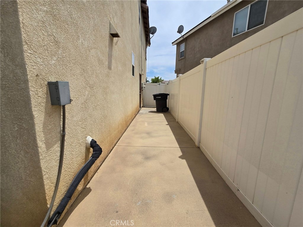 1315 Plaza Way Perris, CA 92570 - Photo 35 of 37 a view of a walk in closet