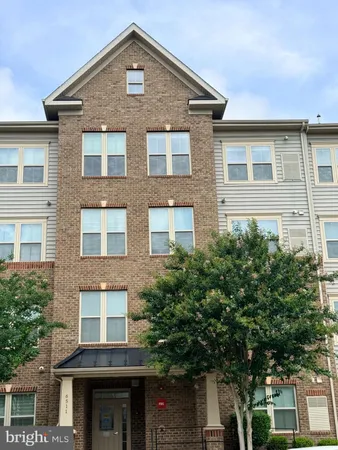 $2,295 | 6511 Walcott Lane, Unit 202, Frederick, MD 21703