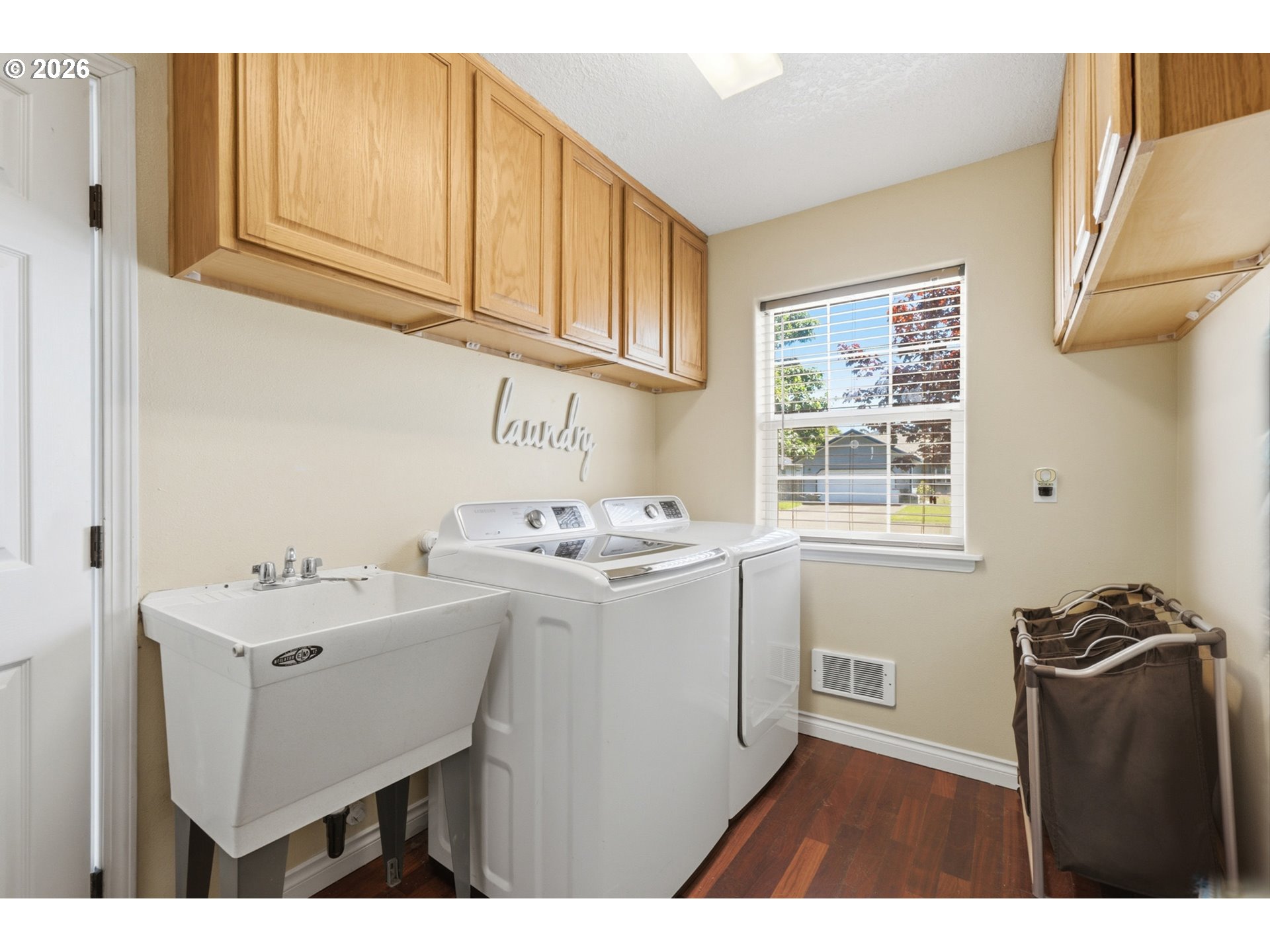 6505 Colonial Way Tillamook, OR 97141 - Photo 16 of 36