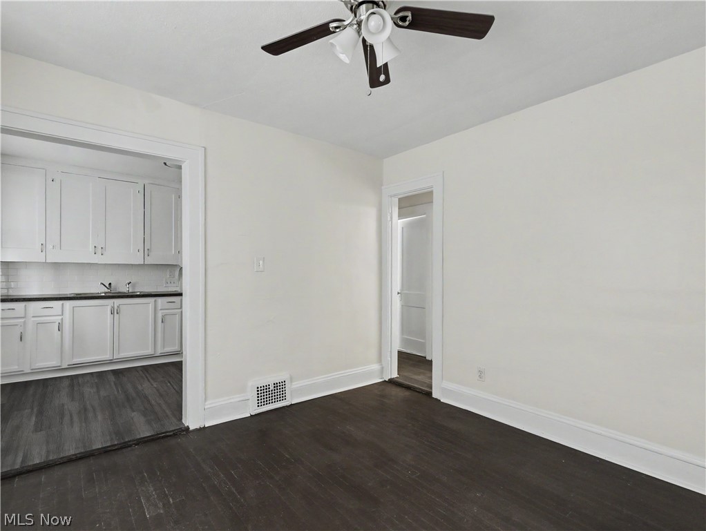 1367 Clearaire Road Cleveland, OH 44110 - Photo 9 of 25