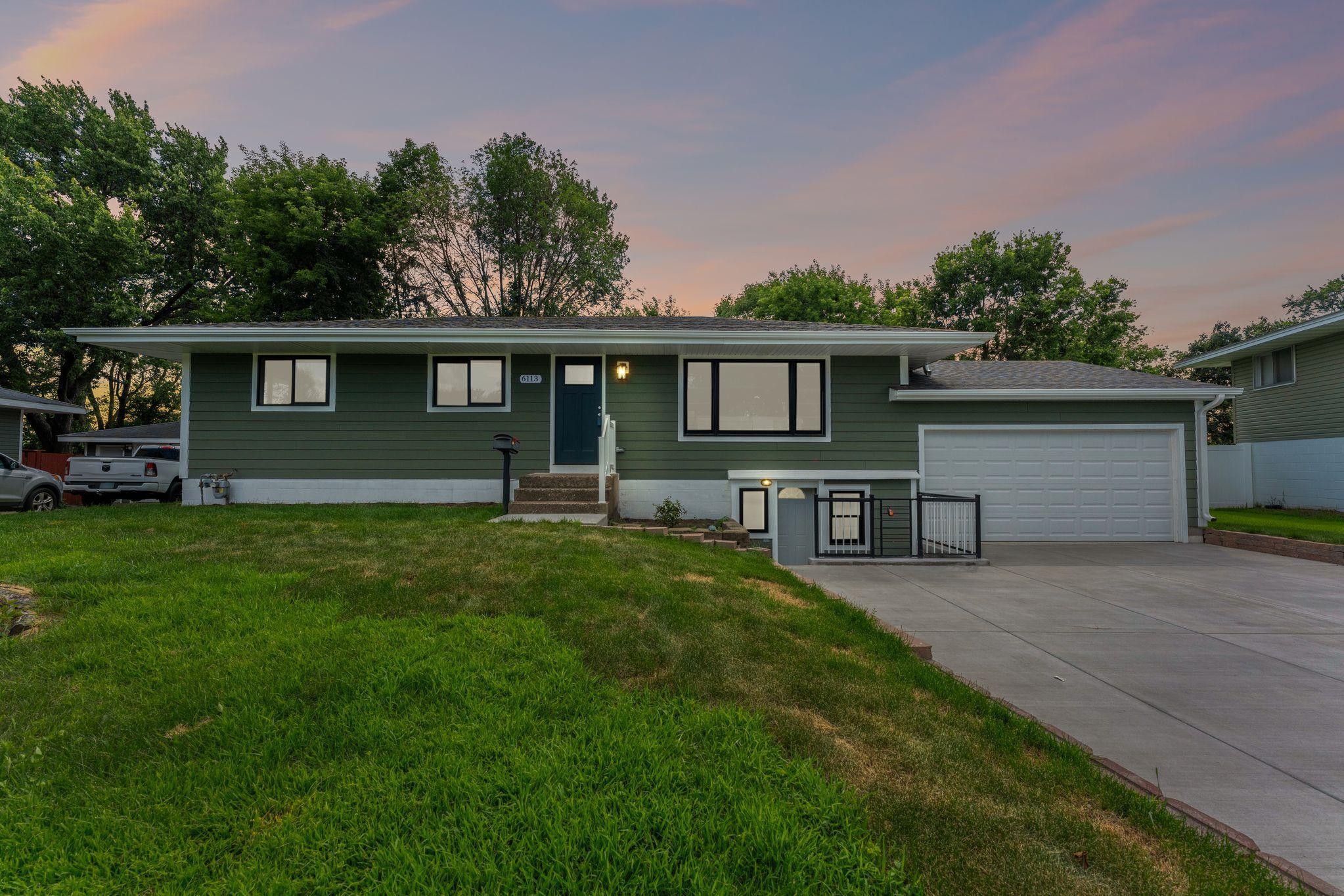 6113 Scott Ave North