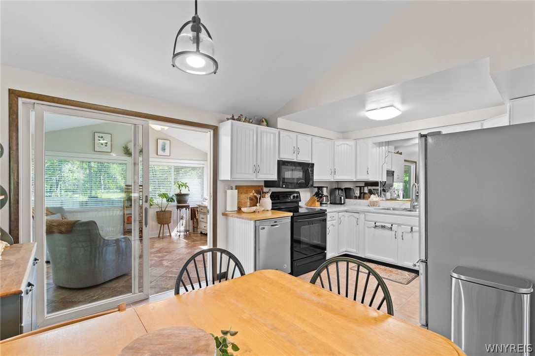3327 Palmer Road Wilson, NY 14131 - Photo 4 of 48