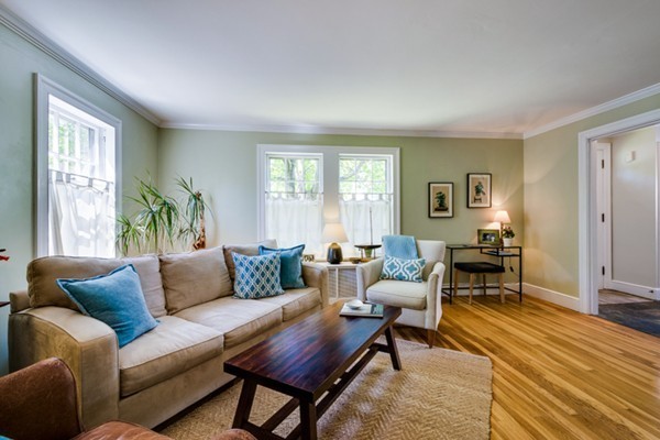 43 Ravine Road Medford, MA 02155 - Photo 4 of 26 Gallery Image 4