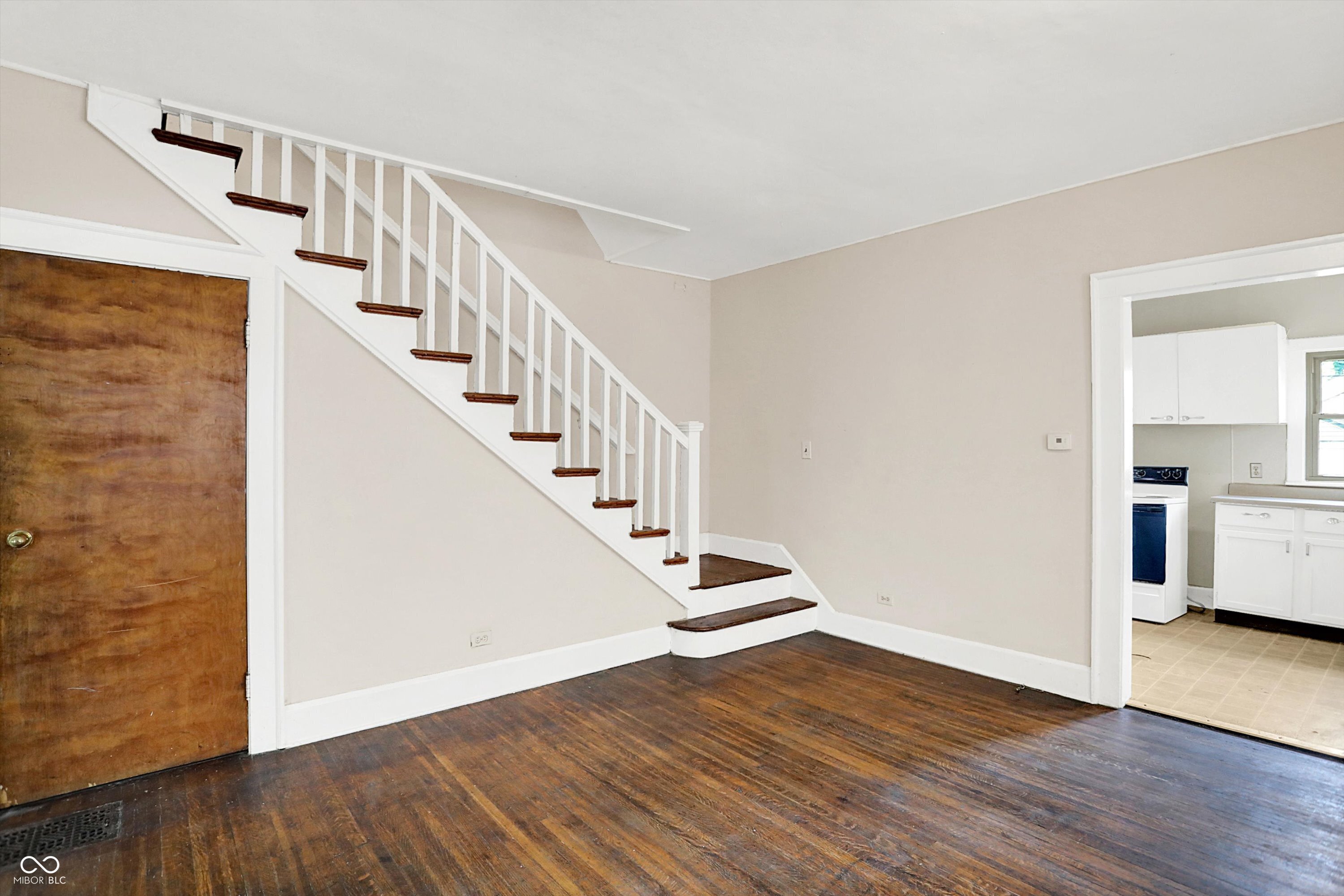 628 North Riley Avenue Indianapolis, IN 46201 - Photo 11 of 36