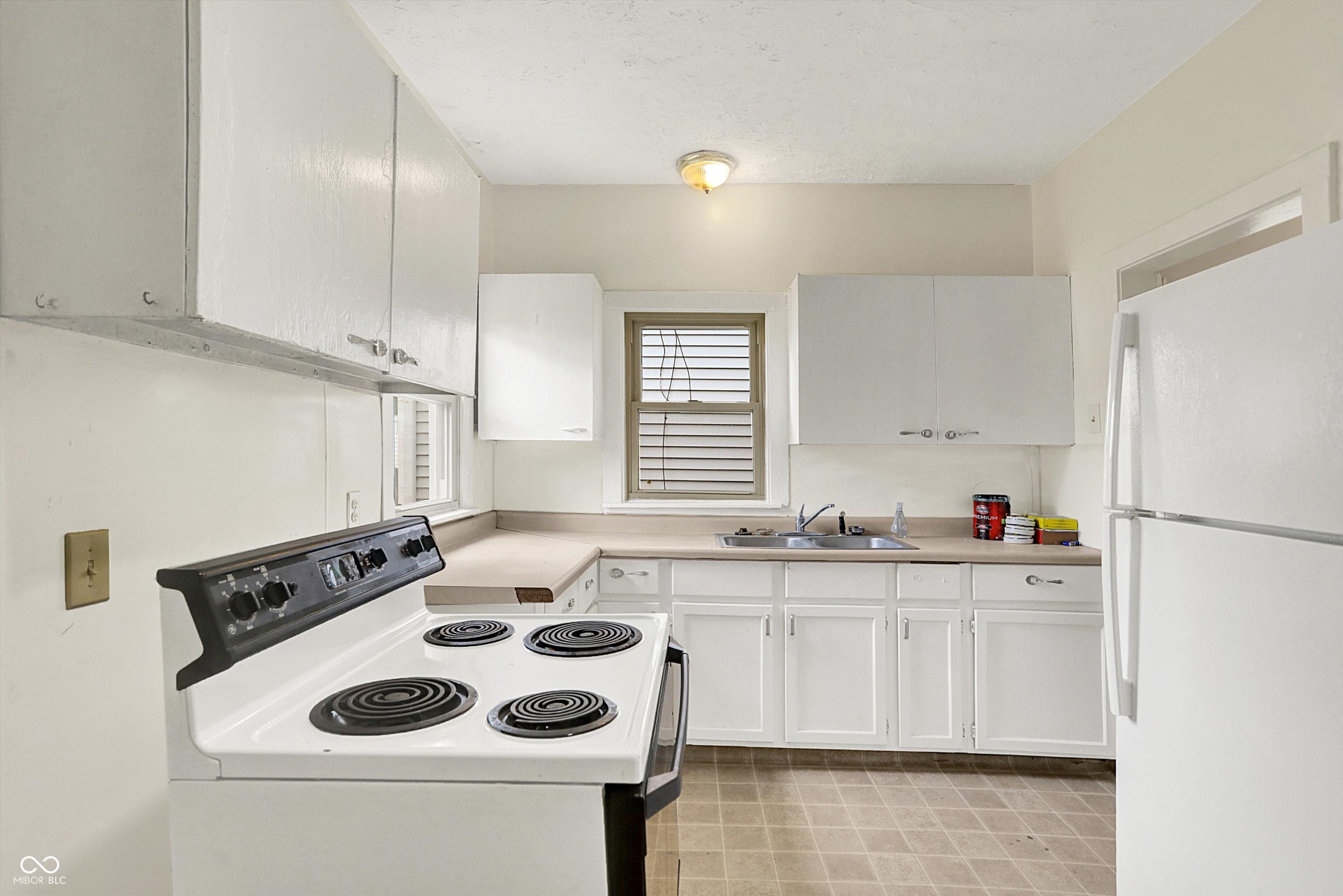628 North Riley Avenue Indianapolis, IN 46201 - Photo 16 of 36