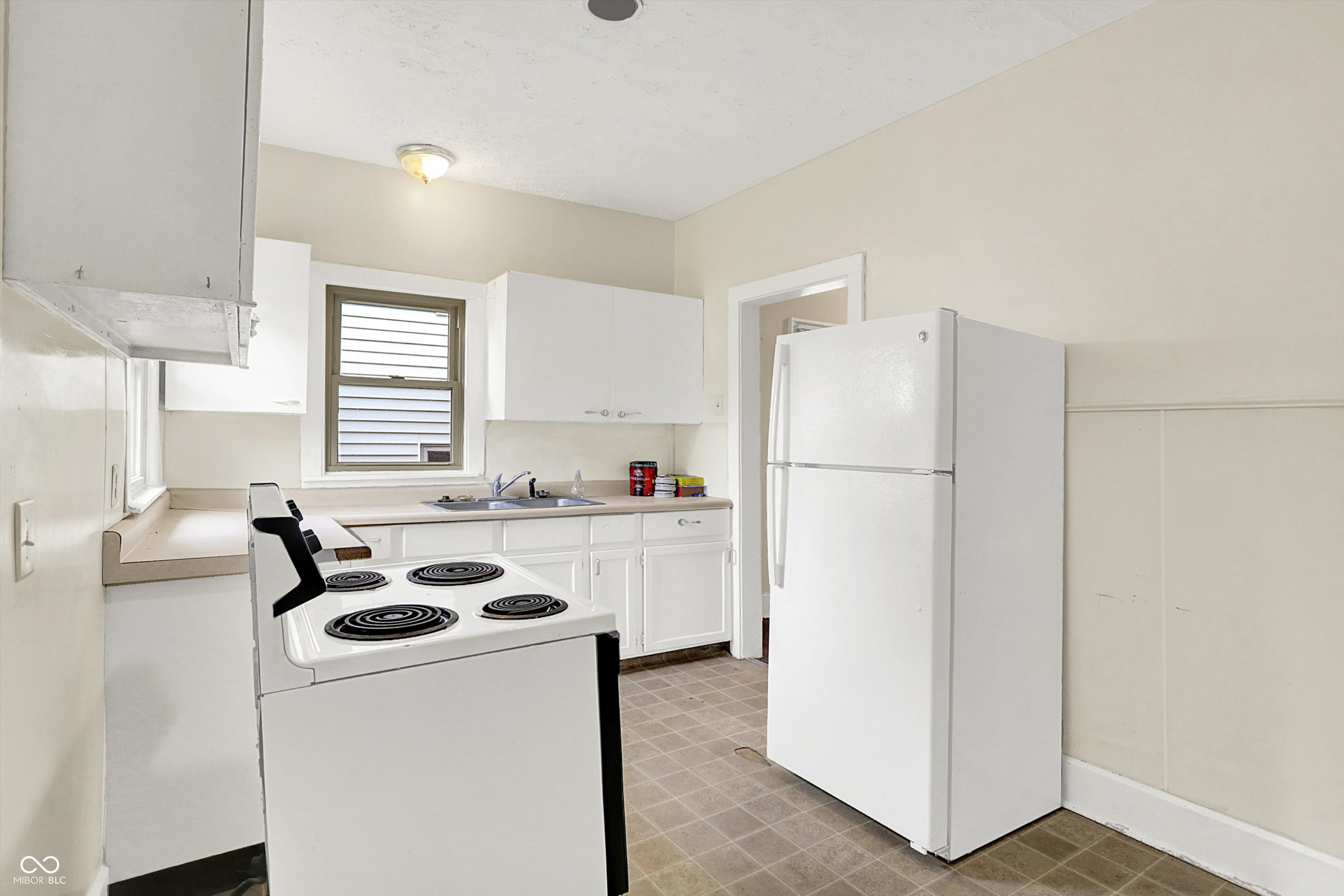 628 North Riley Avenue Indianapolis, IN 46201 - Photo 18 of 36