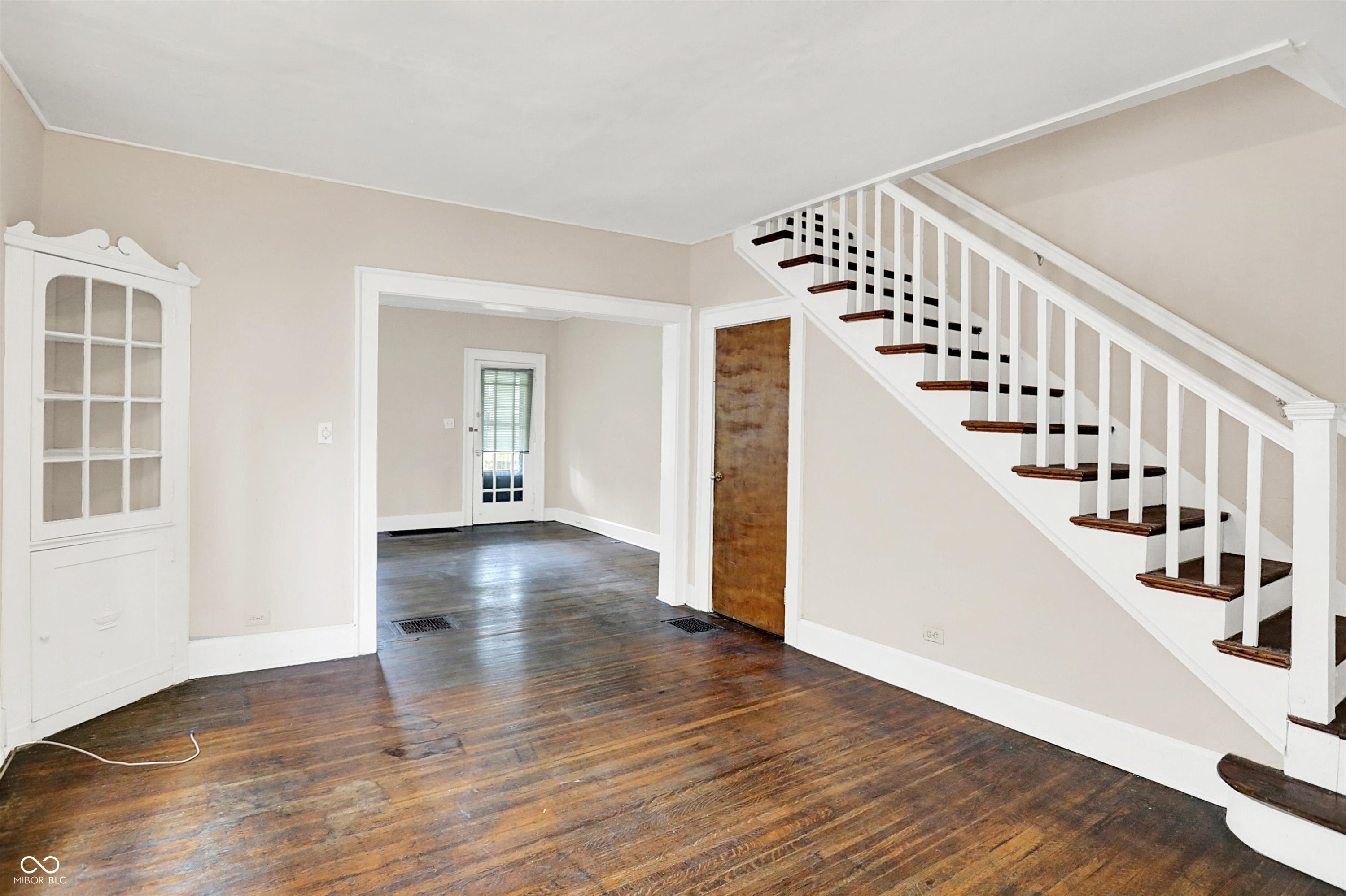 628 North Riley Avenue Indianapolis, IN 46201 - Photo 10 of 36