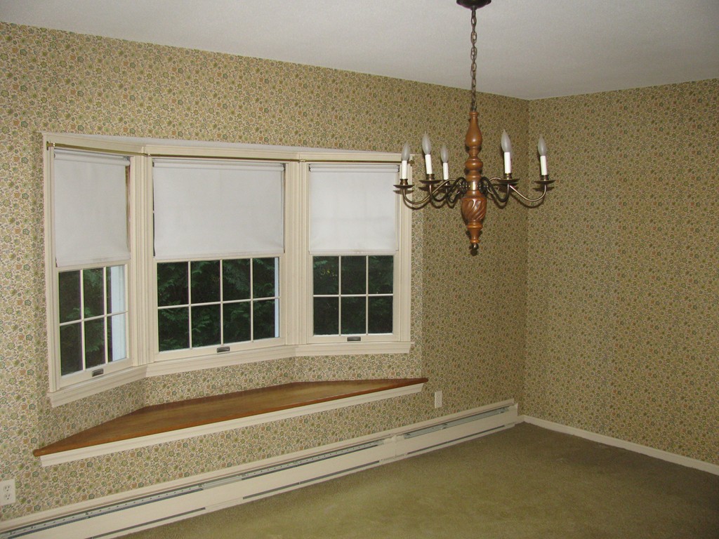 153 East Allen Ridge Road Springfield, MA 01118 - Photo 7 of 22