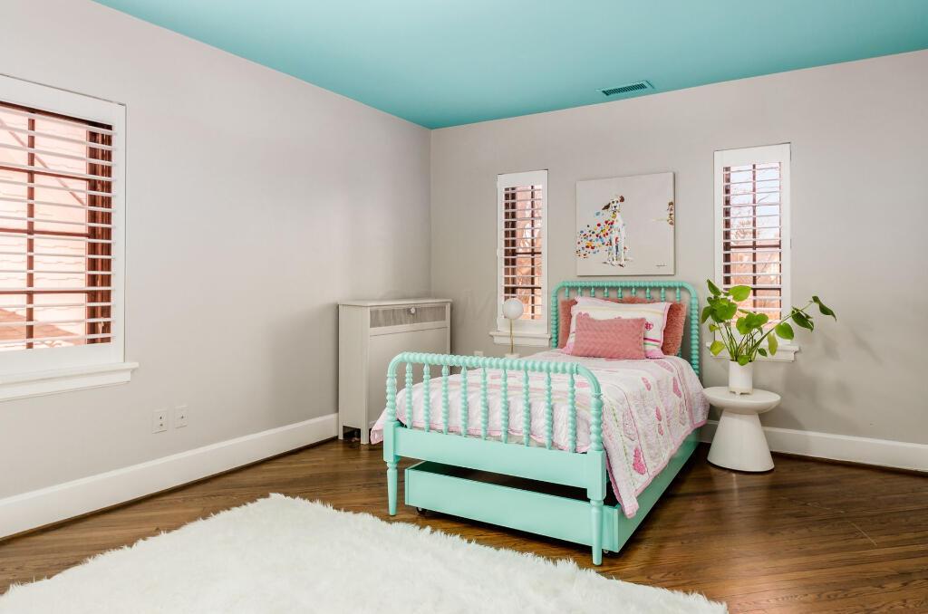 2036 Westover Road Columbus, OH 43221 - Photo 34 of 54 33