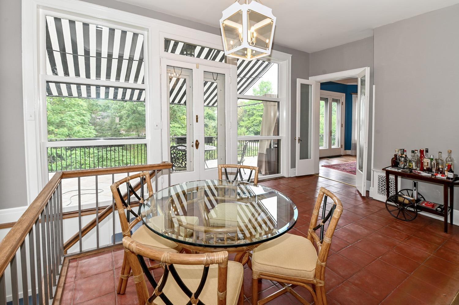 2461 Grandin Road Cincinnati, OH 45208 - Photo 7 of 48
