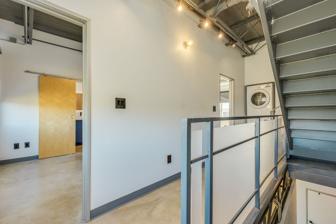 4801 South Congress Avenue, Unit S3 Austin, TX 78745 - Photo 10 of 40 a view of a way to other room