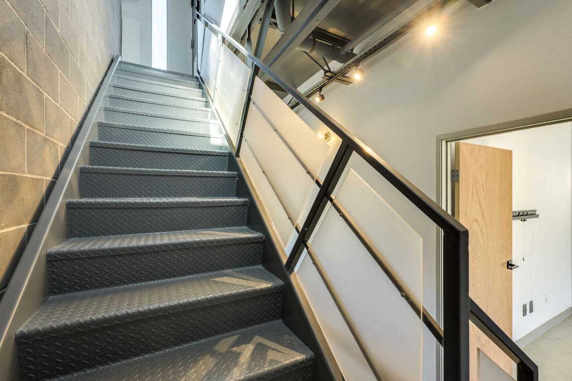 4801 South Congress Avenue, Unit S3 Austin, TX 78745 - Photo 26 of 40 a view of entryway