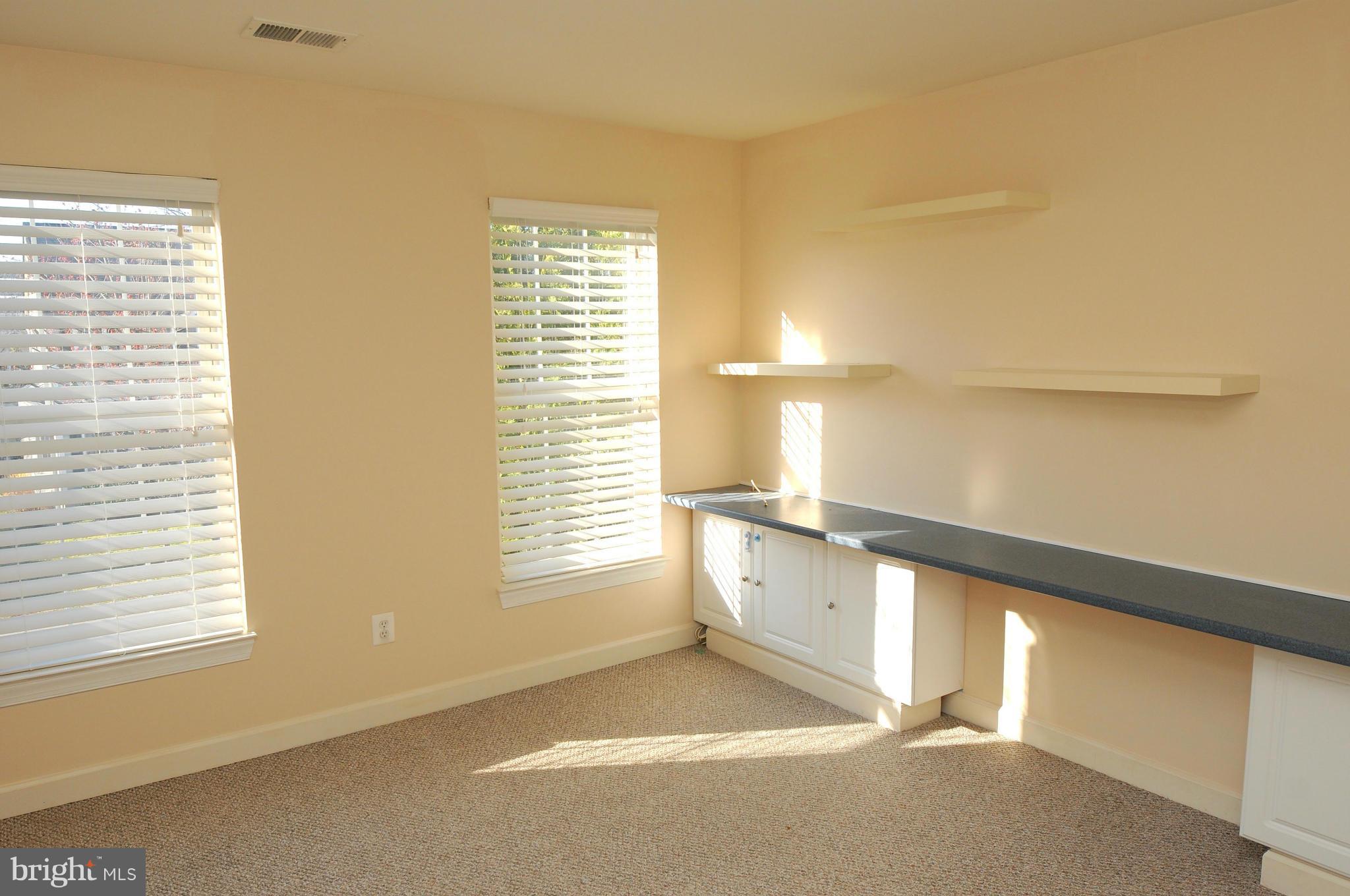 47647 Rhyolite Place Sterling, VA 20165 - Photo 15 of 20 Bedroom