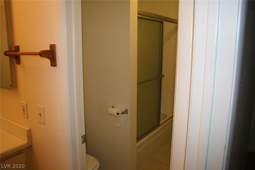 567 Roxella Lane, Unit A Las Vegas, NV 89110 - Photo 7 of 15 Gallery Image 7