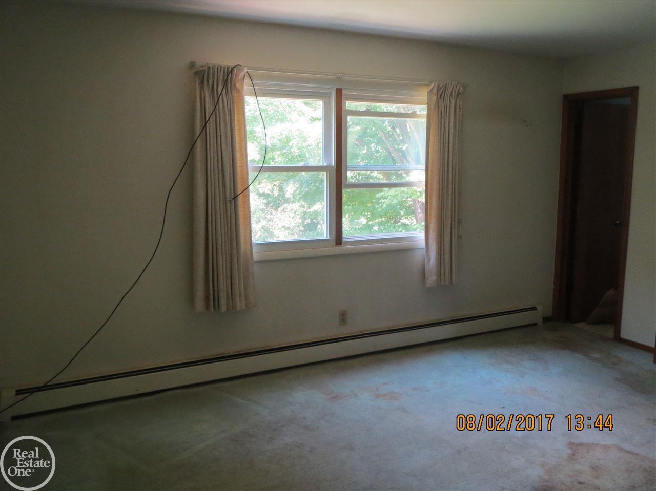 9800 Grossman Road Manchester, MI 48158 - Photo 17 of 36 31327537-16.JPG
